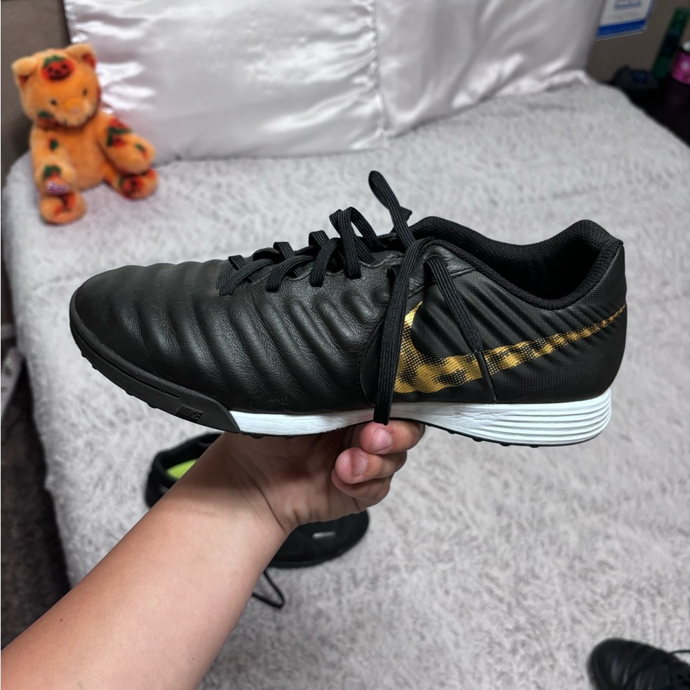 Nike indoor soccer cleats
